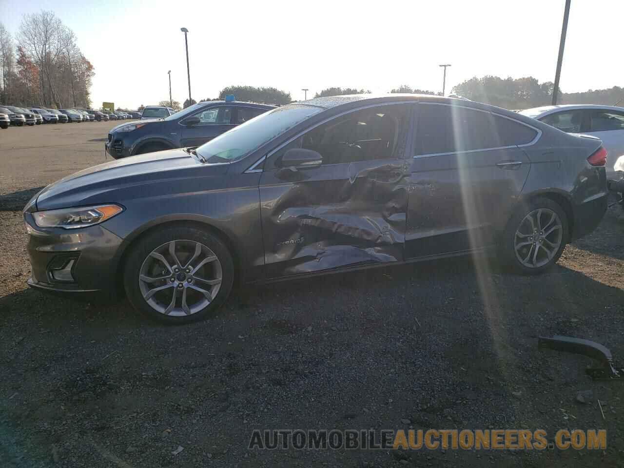 3FA6P0RU8KR117037 FORD FUSION 2019