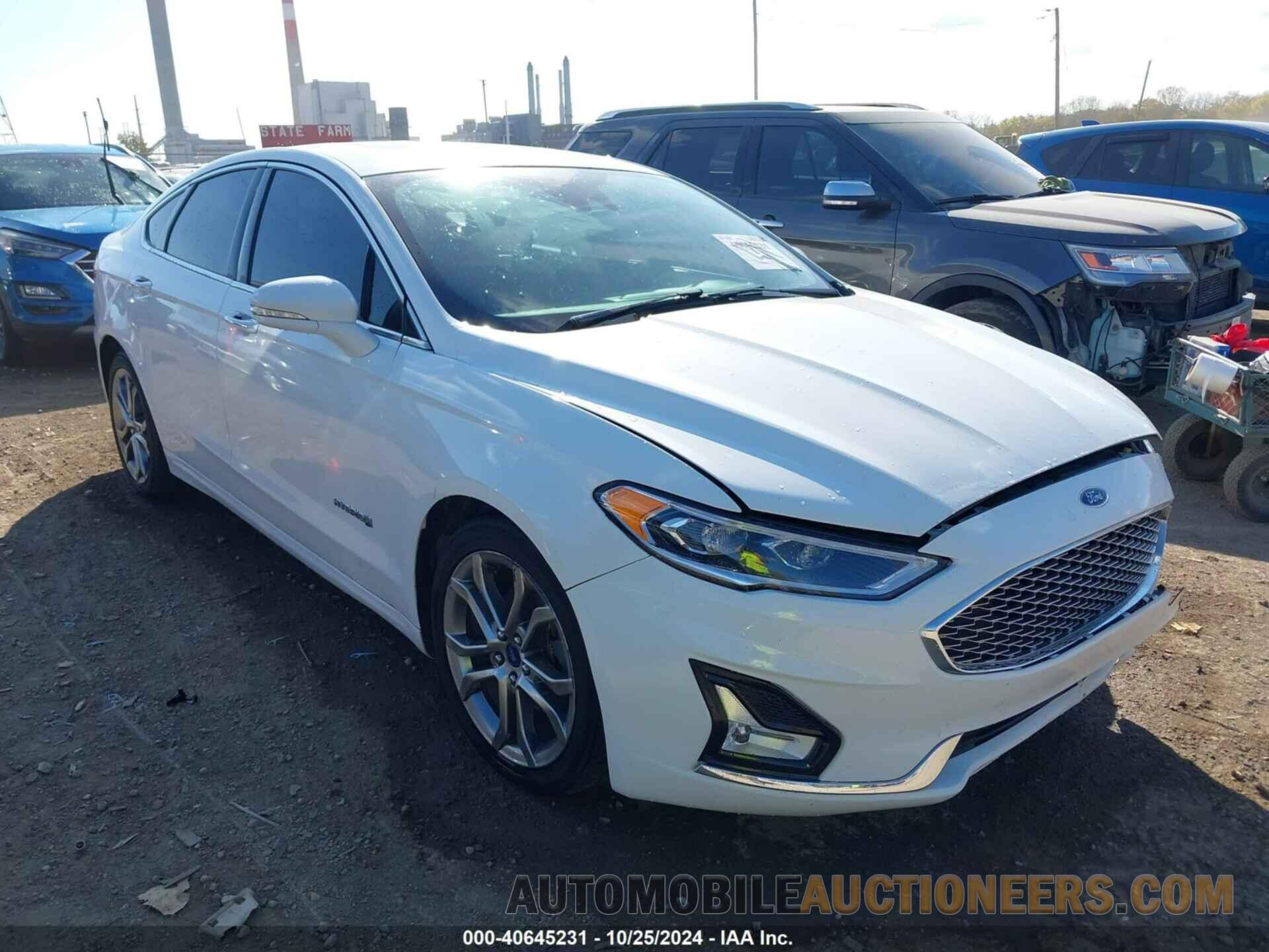 3FA6P0RU8KR120259 FORD FUSION HYBRID 2019