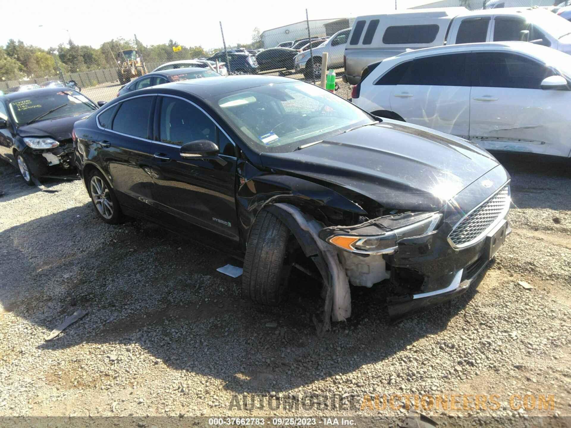 3FA6P0RU8KR134887 FORD FUSION HYBRID 2019