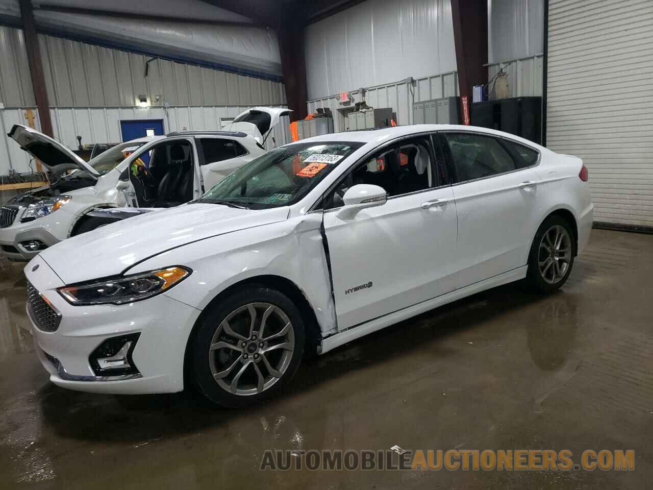 3FA6P0RU8KR185371 FORD FUSION 2019