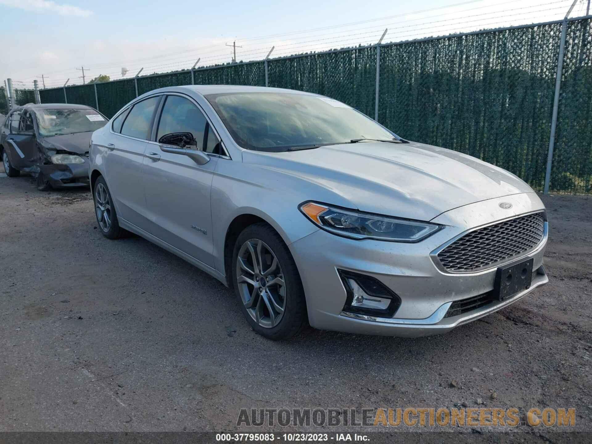 3FA6P0RU8KR264183 FORD FUSION HYBRID 2019