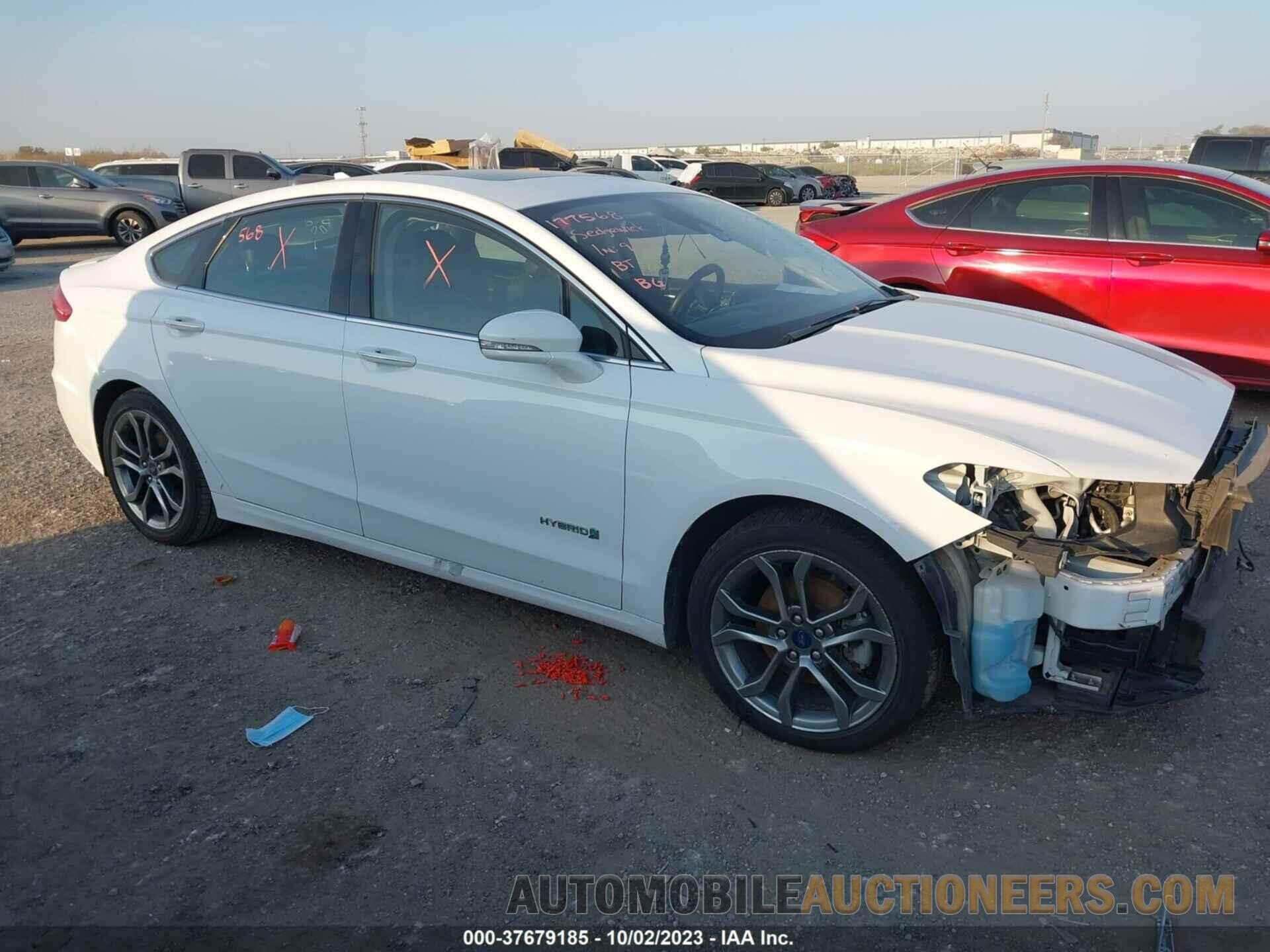 3FA6P0RU9KR124305 FORD FUSION HYBRID 2019