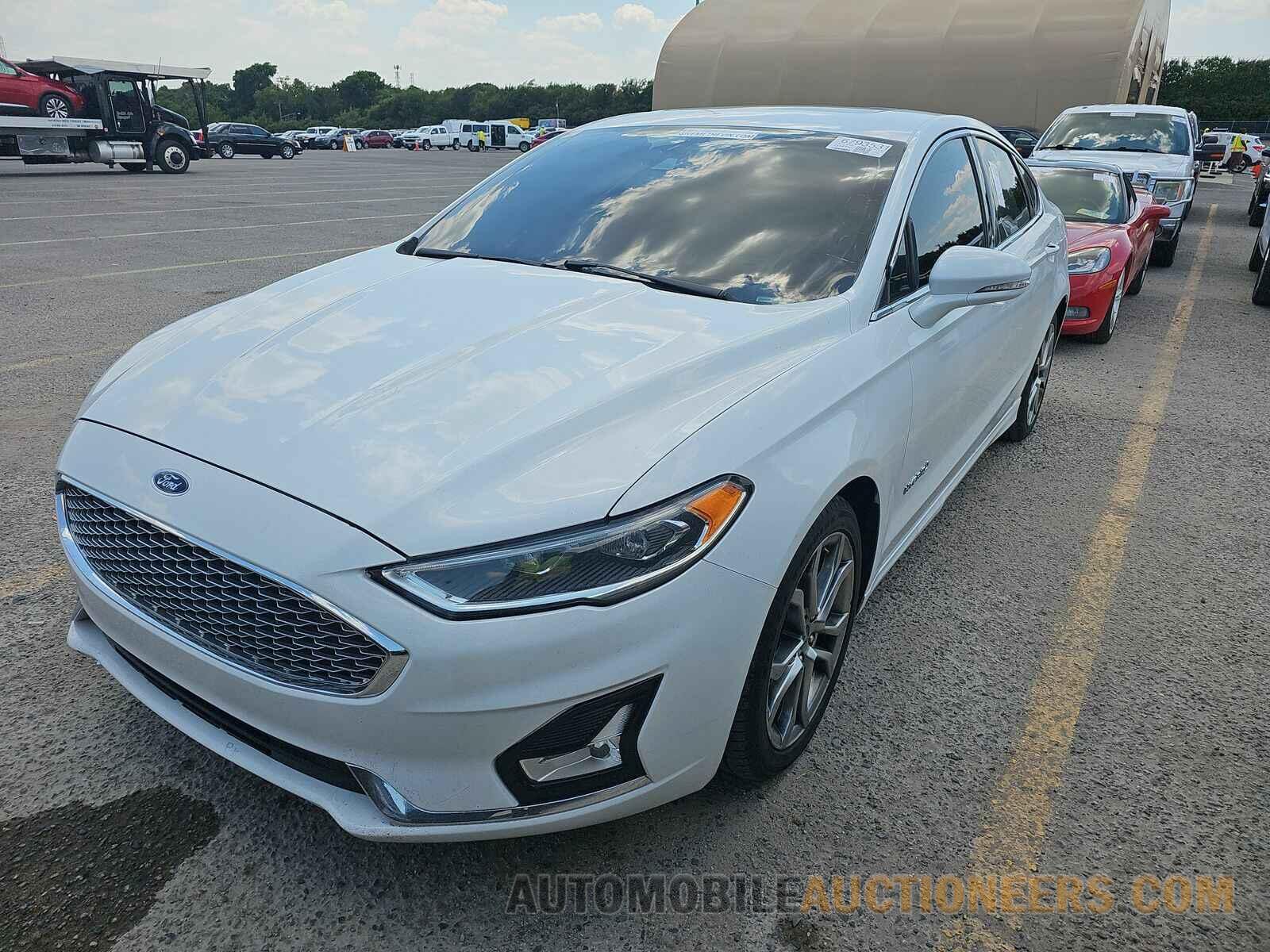 3FA6P0RU9KR137328 Ford Fusion Hybrid 2019