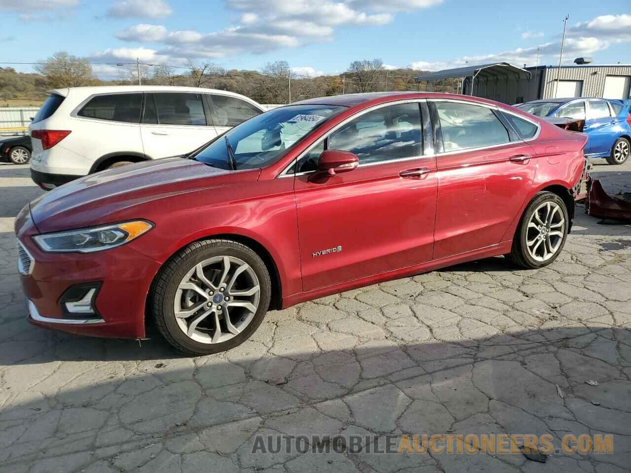 3FA6P0RU9KR187808 FORD FUSION 2019