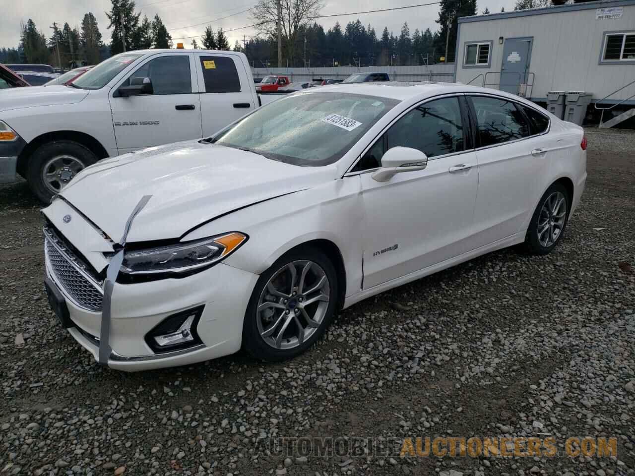 3FA6P0RU9KR227546 FORD FUSION 2019