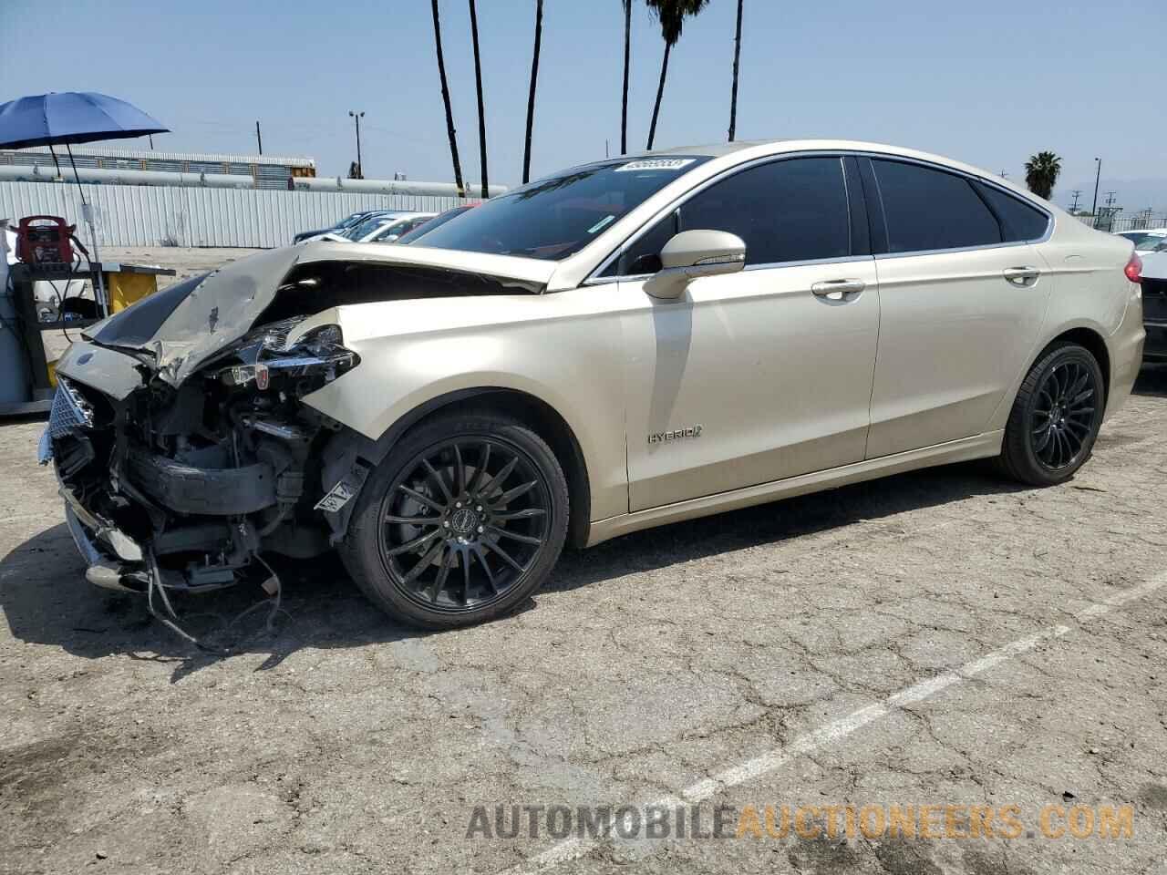 3FA6P0RU9KR273099 FORD FUSION 2019