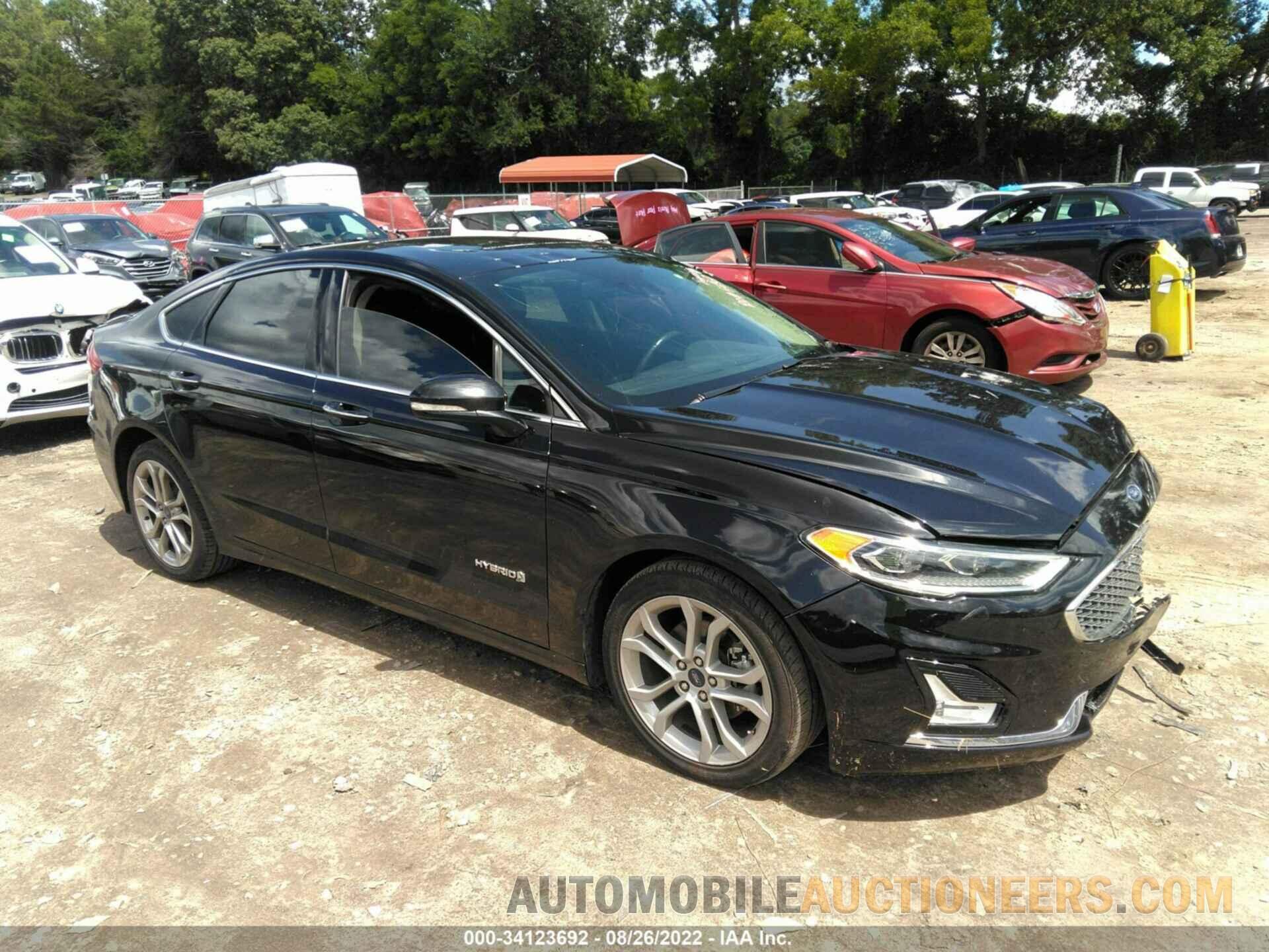 3FA6P0RUXKR119176 FORD FUSION HYBRID 2019