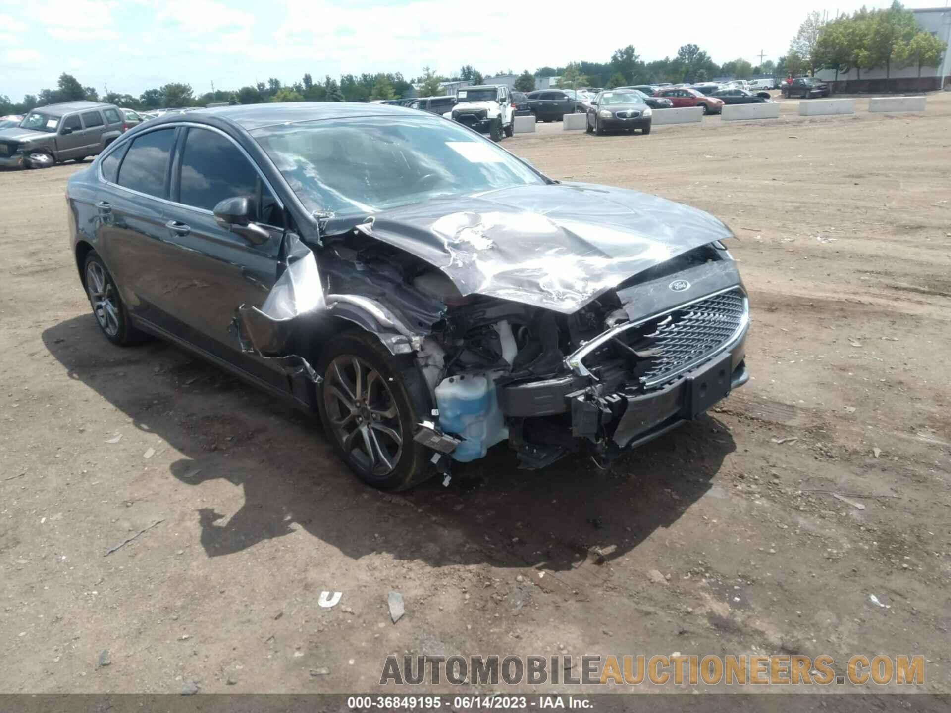 3FA6P0RUXKR155613 FORD FUSION HYBRID 2019