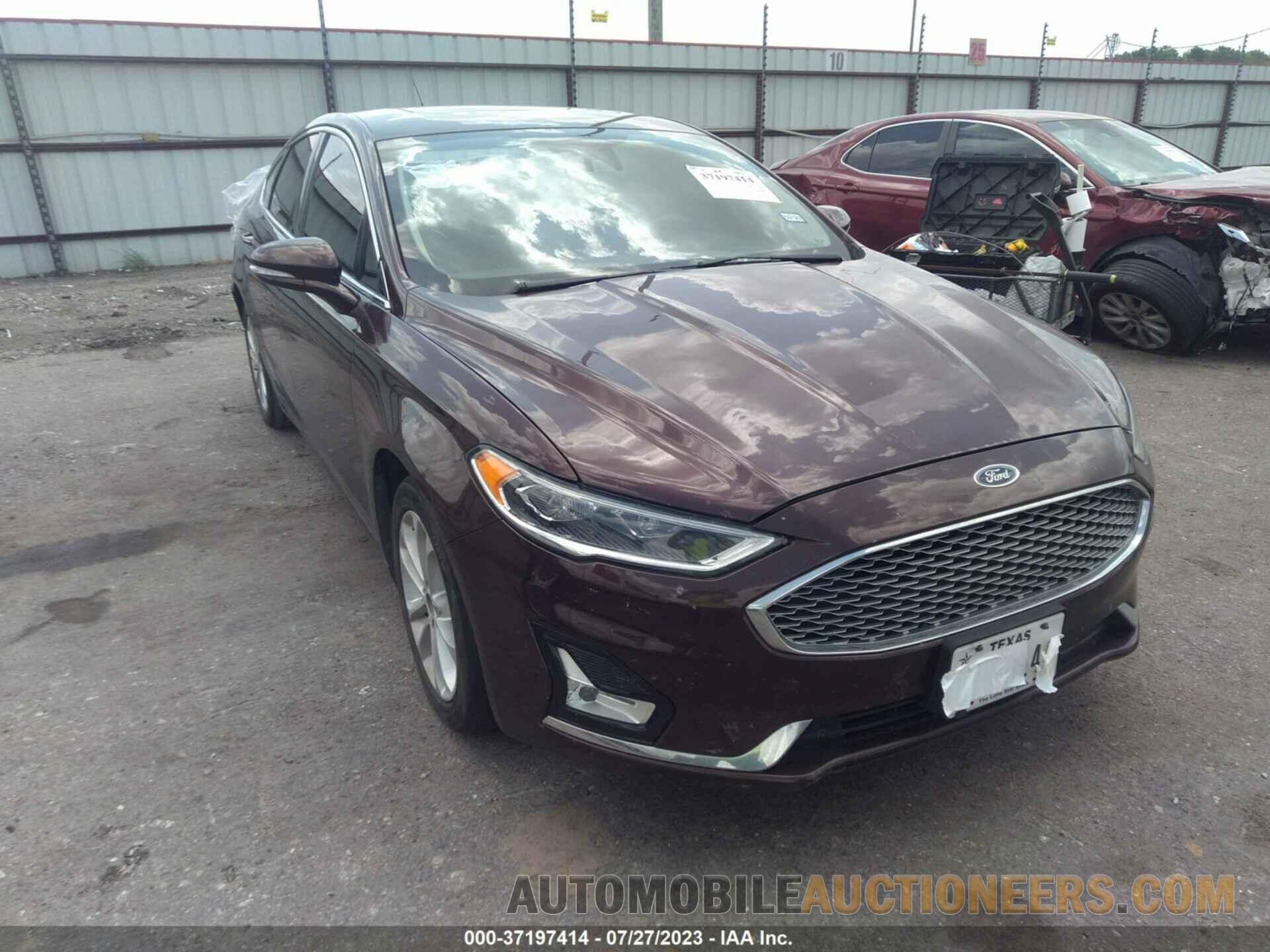 3FA6P0SU0KR110688 FORD FUSION ENERGI 2019