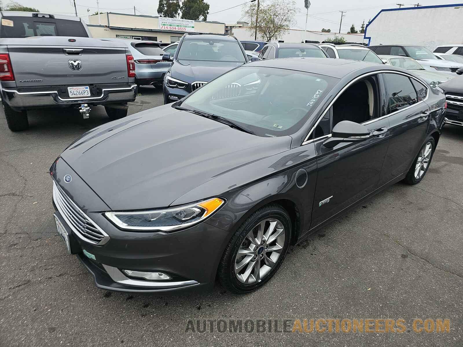 3FA6P0SU1HR129839 Ford Fusion Energi 2017