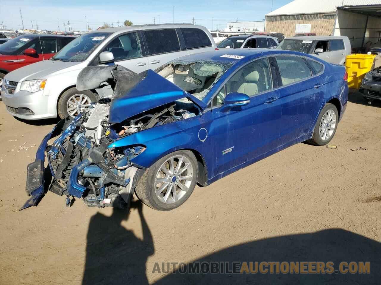 3FA6P0SU1HR209612 FORD FUSION 2017