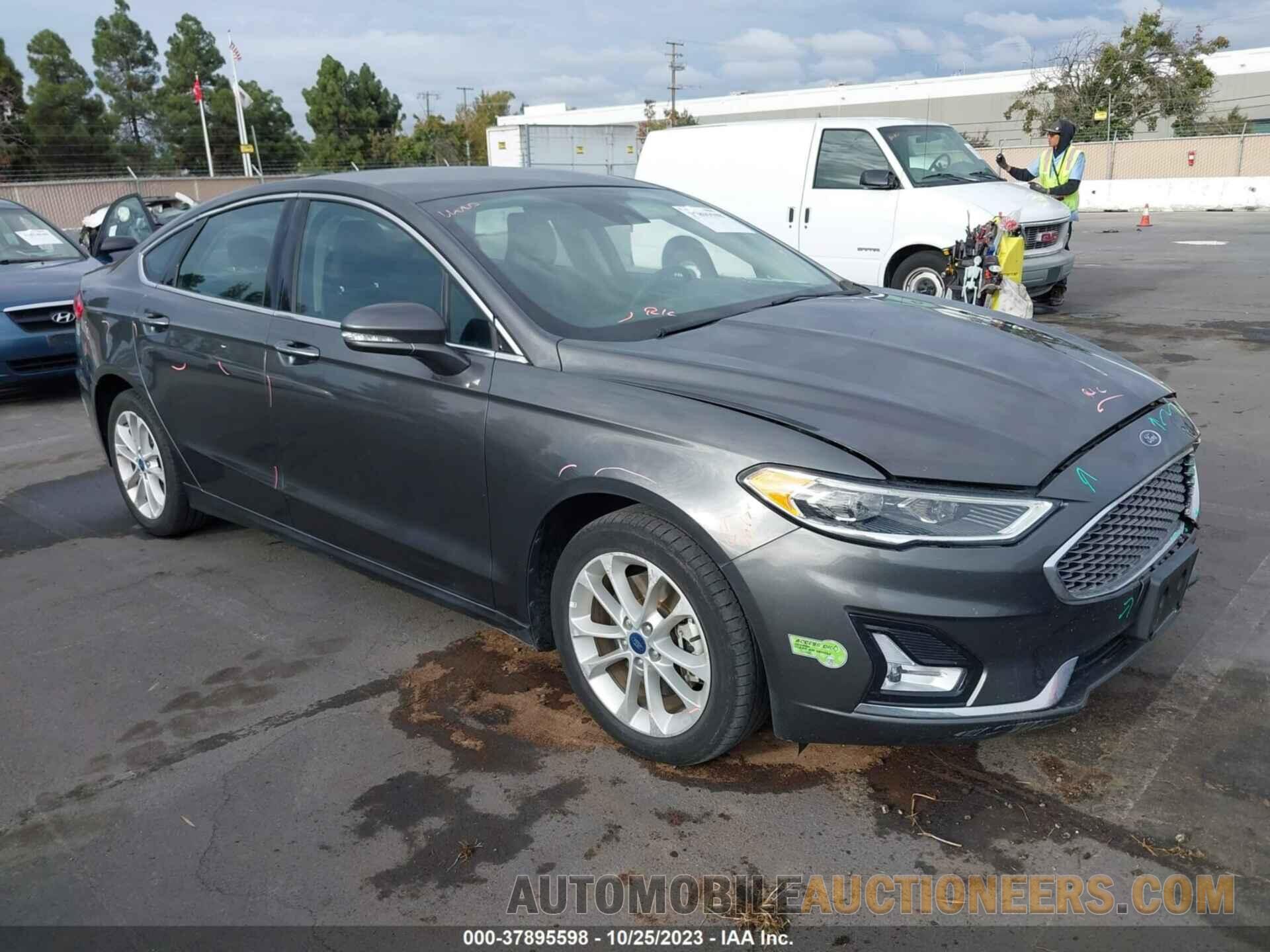 3FA6P0SU1KR177638 FORD FUSION ENERGI 2019