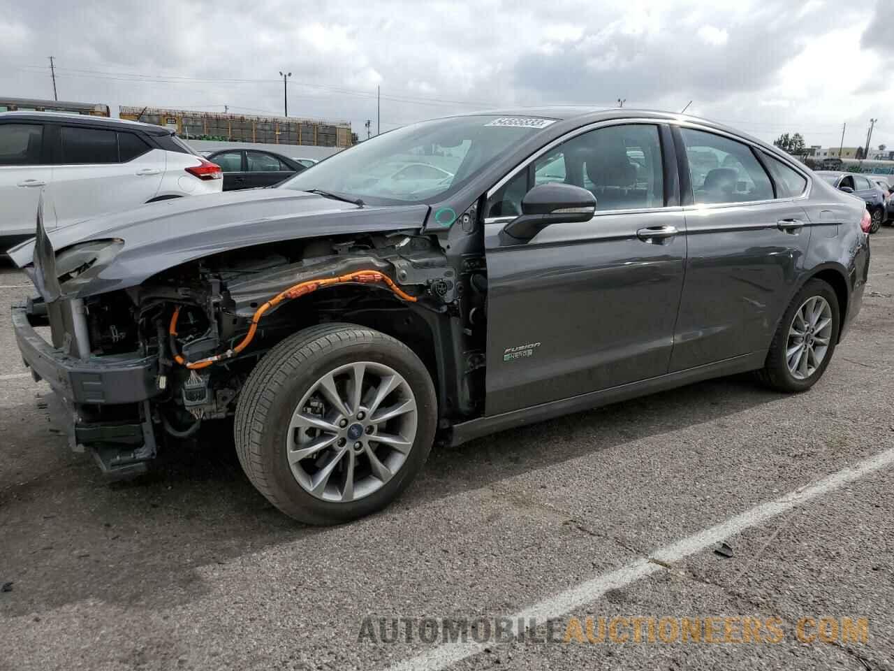 3FA6P0SU2JR181065 FORD FUSION 2018