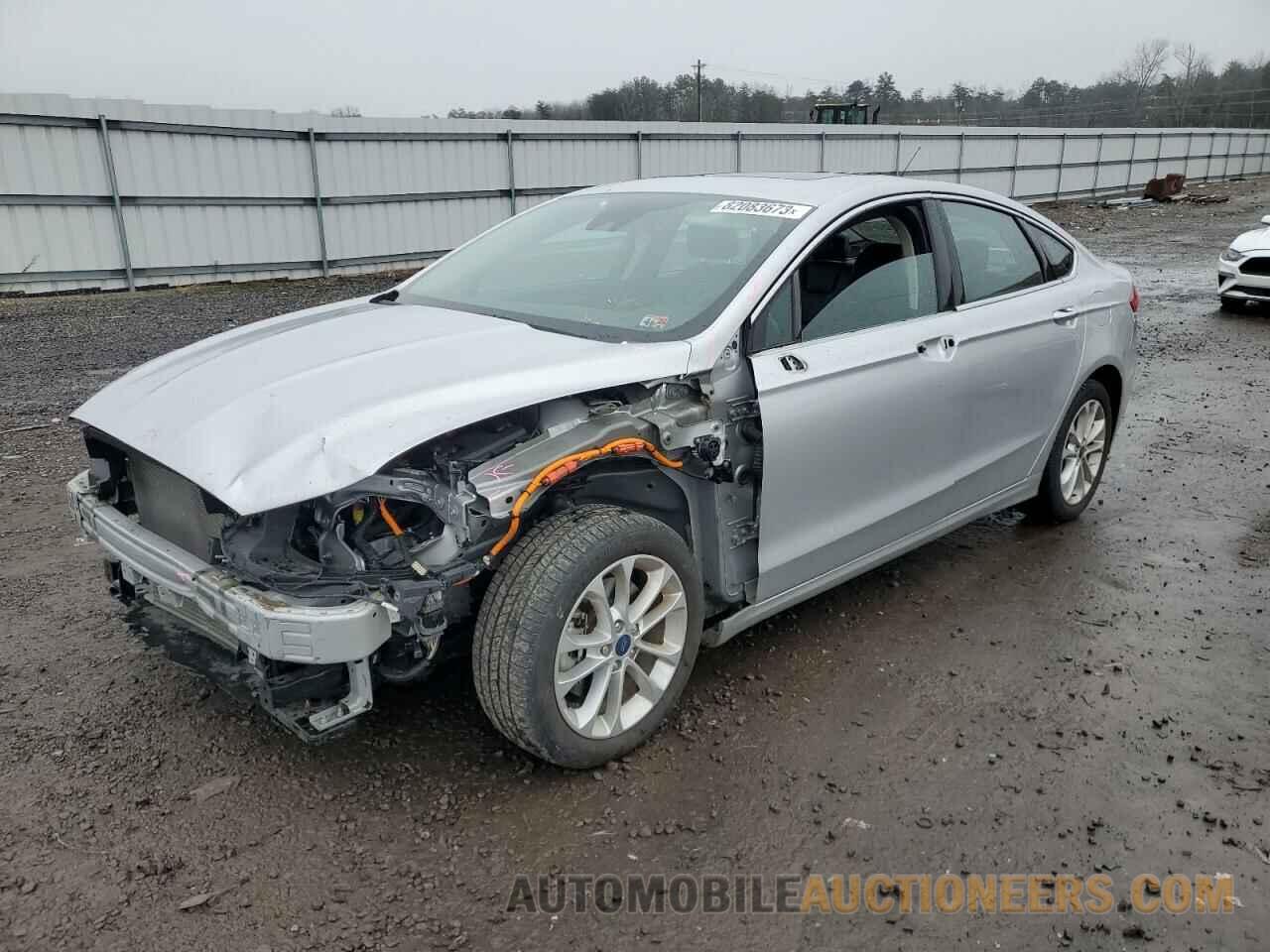 3FA6P0SU2KR163098 FORD FUSION 2019