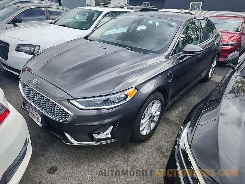 3FA6P0SU3KR175583 Ford Fusion Energi 2019