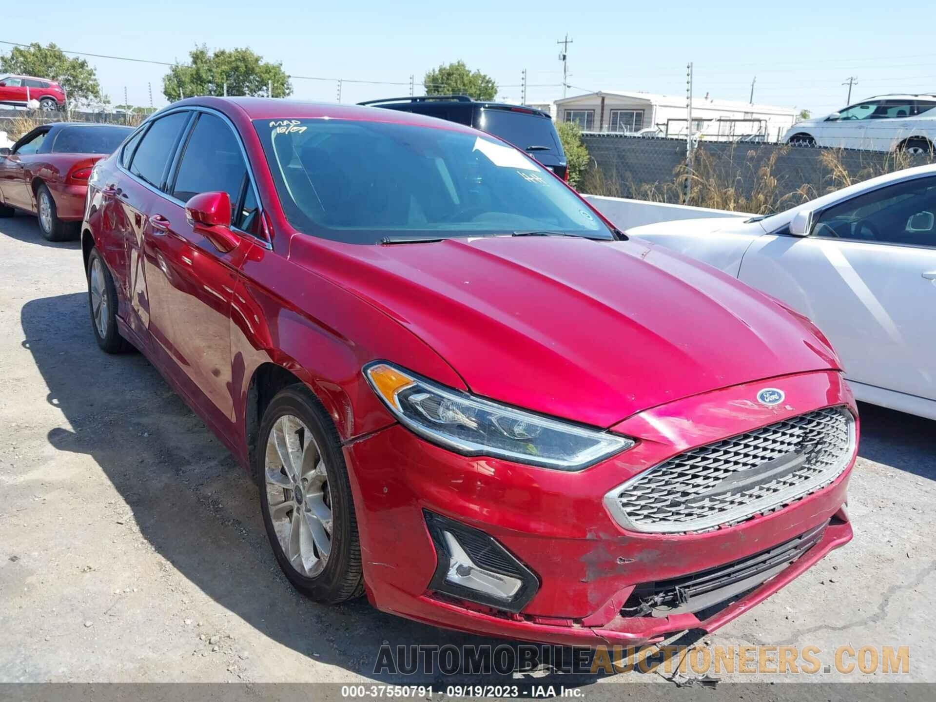 3FA6P0SU3KR177852 FORD FUSION ENERGI 2019