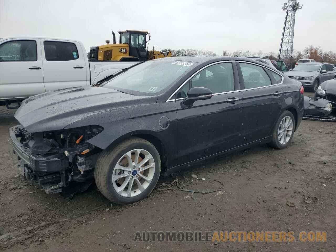 3FA6P0SU3LR258335 FORD FUSION 2020