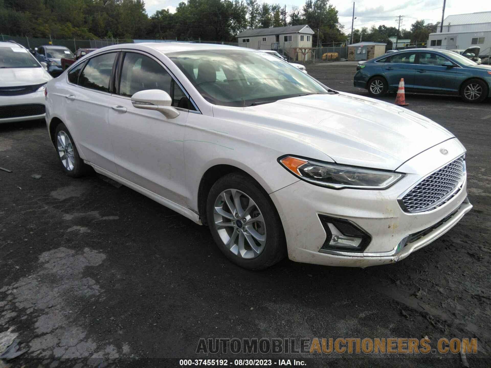 3FA6P0SU4KR153317 FORD FUSION ENERGI 2019