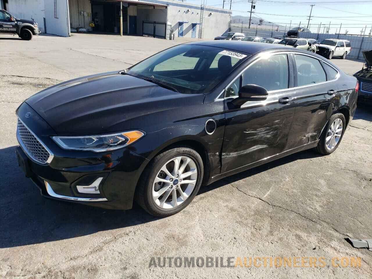 3FA6P0SU4KR190609 FORD FUSION 2019