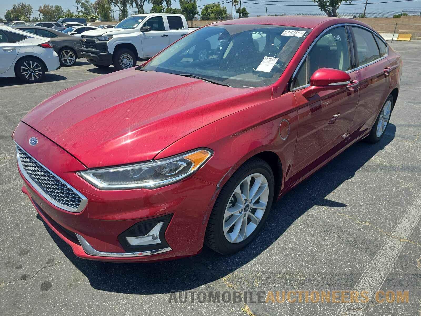 3FA6P0SU5KR175861 Ford Fusion Energi 2019