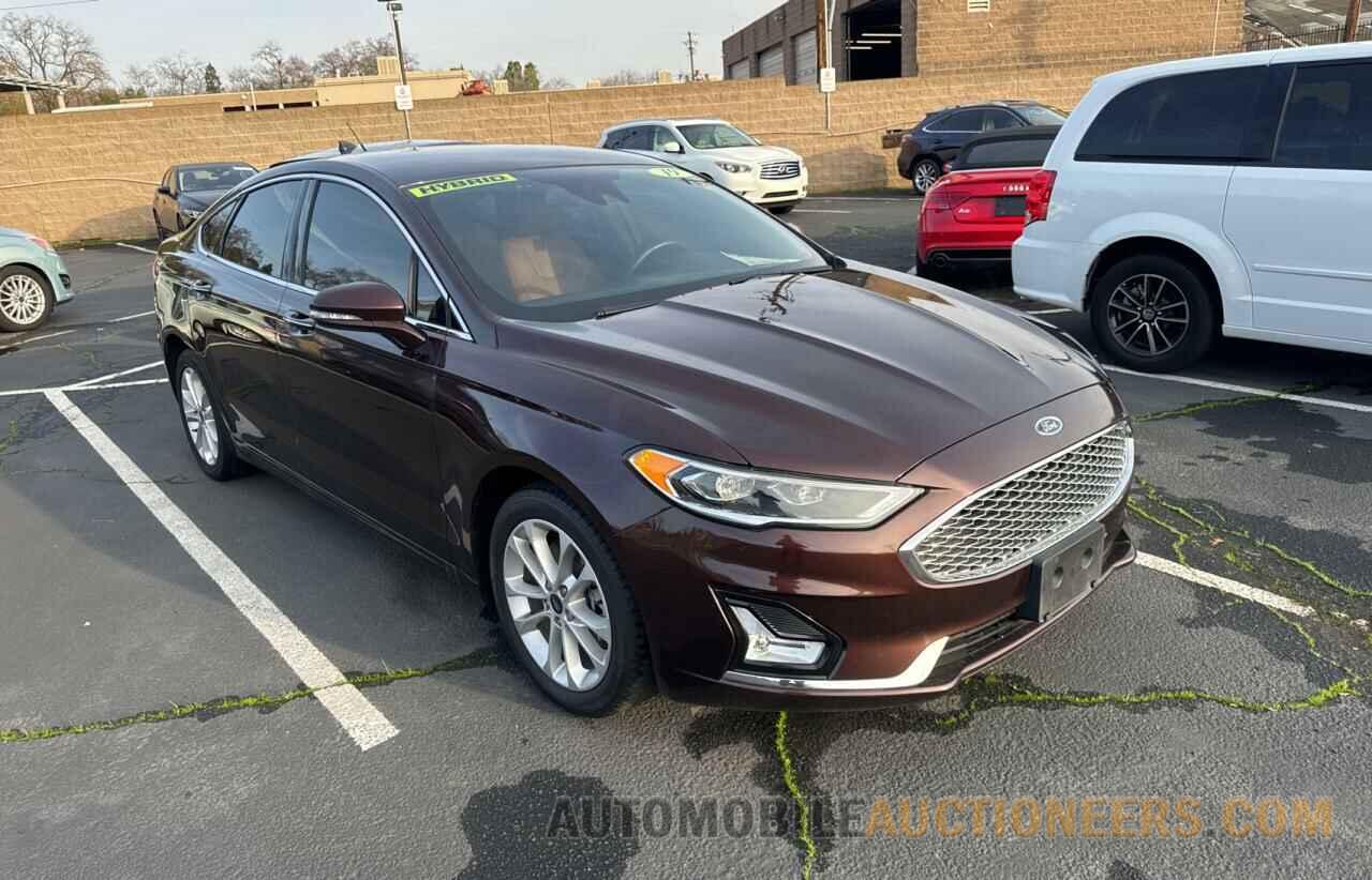 3FA6P0SU5KR211015 FORD FUSION 2019