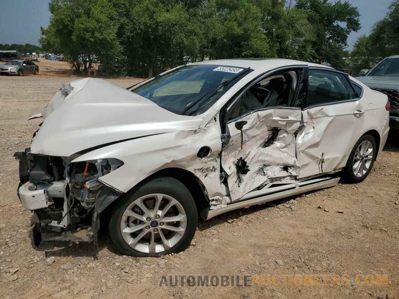 3FA6P0SU5KR285714 FORD FUSION 2019