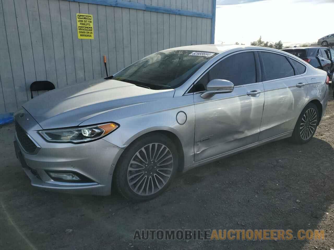 3FA6P0SU6HR110266 FORD FUSION 2017