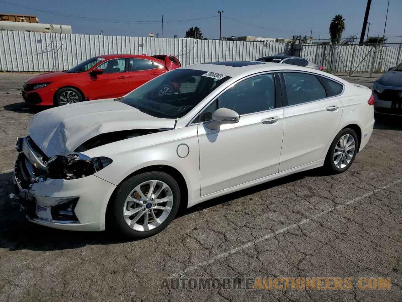 3FA6P0SU6KR232388 FORD FUSION 2019