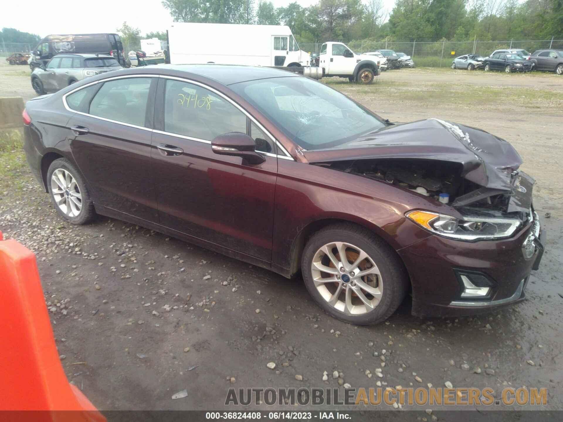 3FA6P0SU7KR144014 FORD FUSION ENERGI 2019