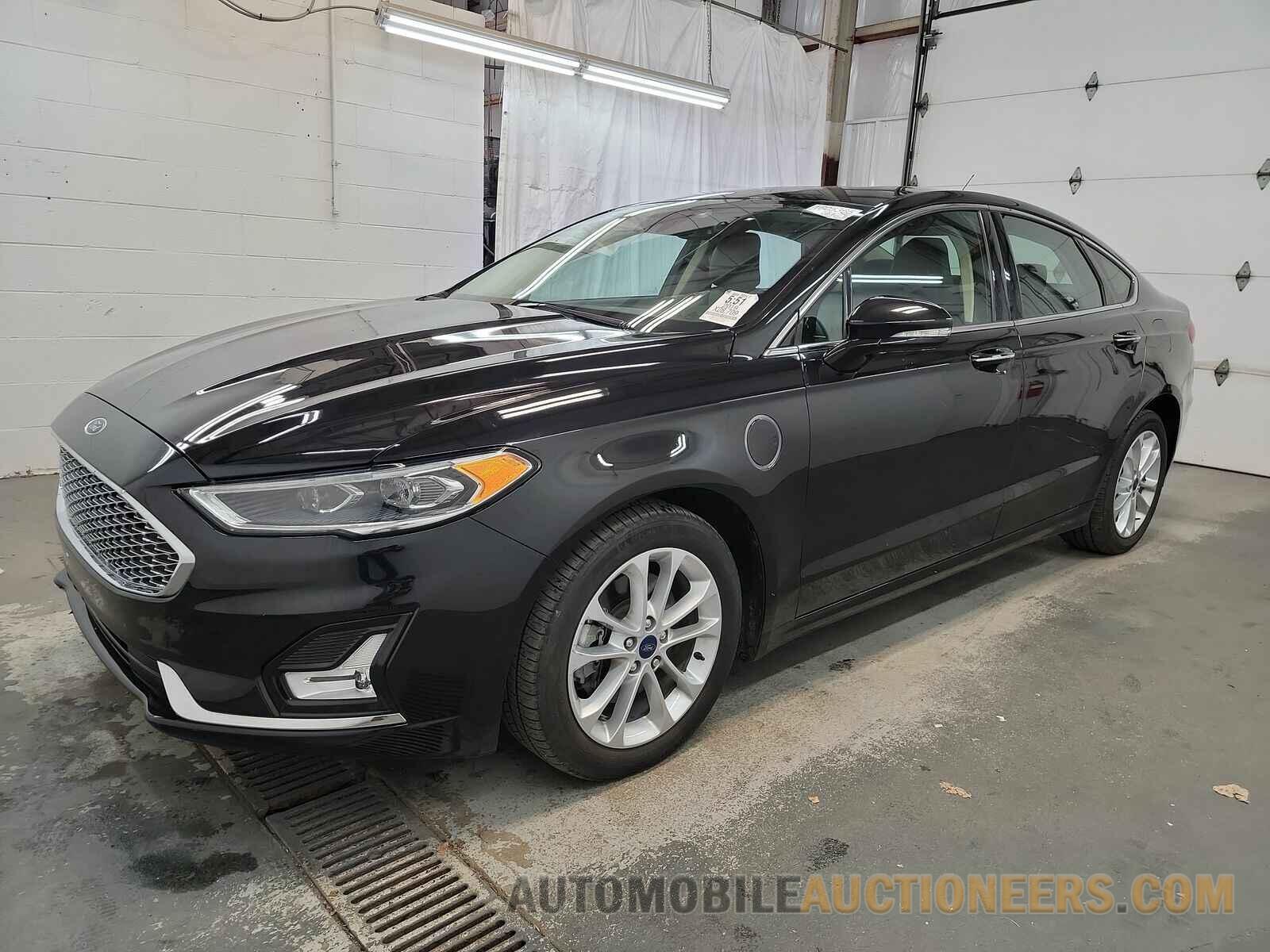 3FA6P0SU7KR286377 Ford Fusion Energi 2019