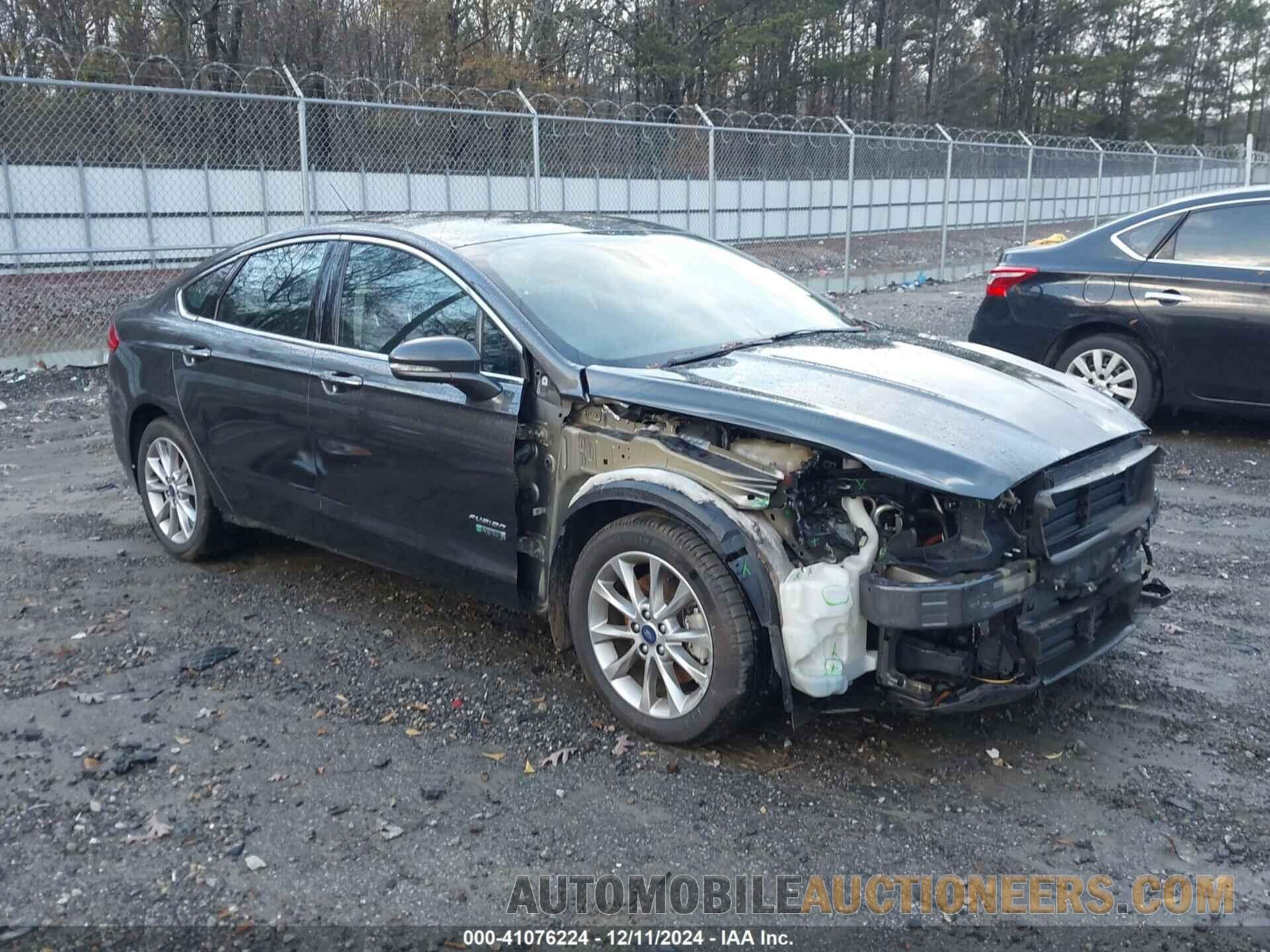 3FA6P0SU8HR255230 FORD FUSION ENERGI 2017