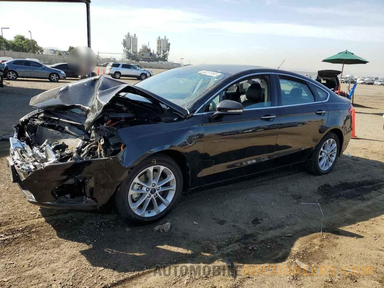 3FA6P0SU8KR148962 FORD FUSION 2019