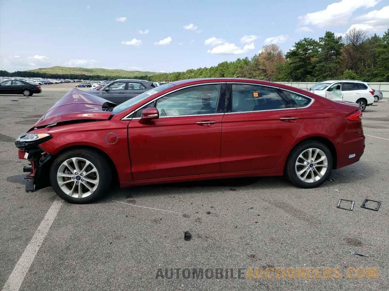 3FA6P0SU8KR157614 FORD FUSION 2019