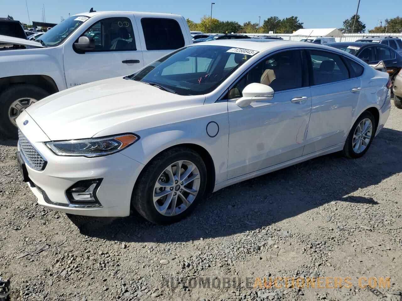 3FA6P0SU8KR252237 FORD FUSION 2019