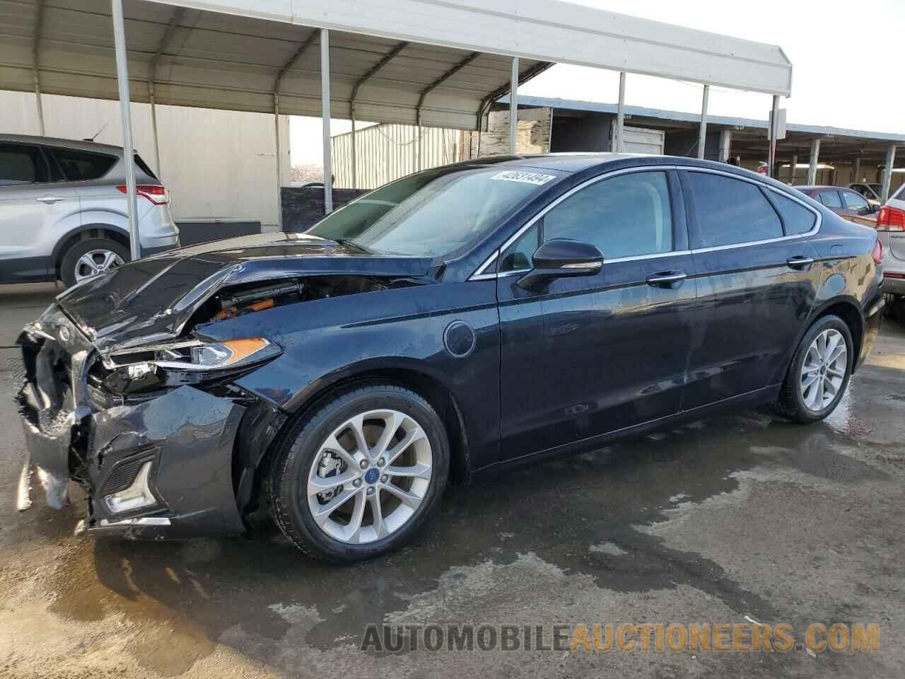 3FA6P0SU8LR114117 FORD FUSION 2020