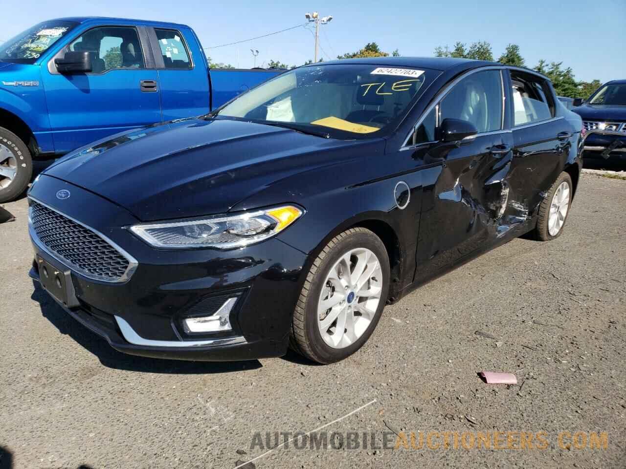 3FA6P0SU9KR157914 FORD FUSION 2019