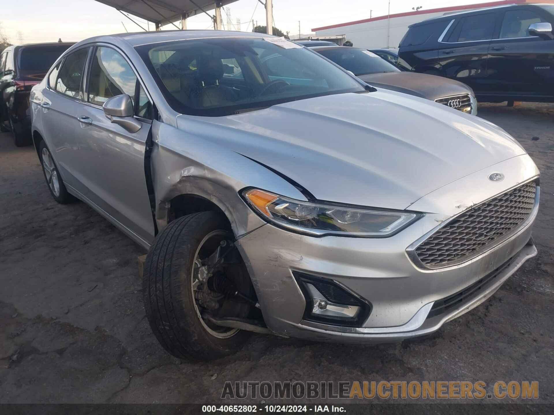 3FA6P0SU9KR223393 FORD FUSION ENERGI 2019