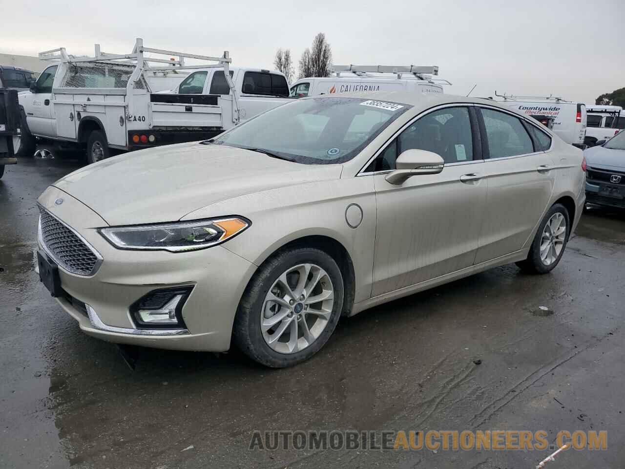 3FA6P0SU9KR232983 FORD FUSION 2019