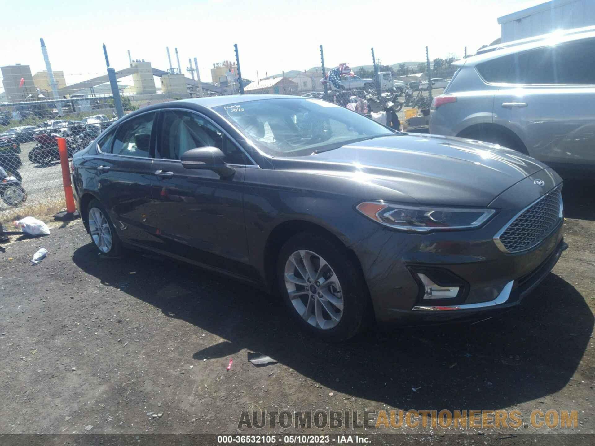 3FA6P0SU9KR286963 FORD FUSION ENERGI 2019