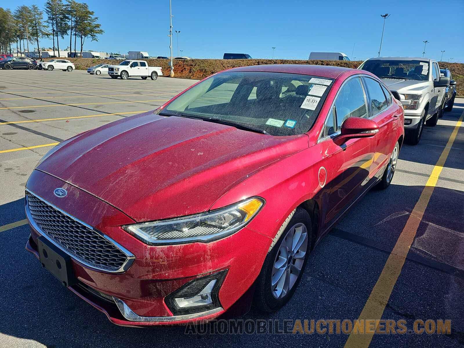 3FA6P0SUXKR158456 Ford Fusion Energi 2019