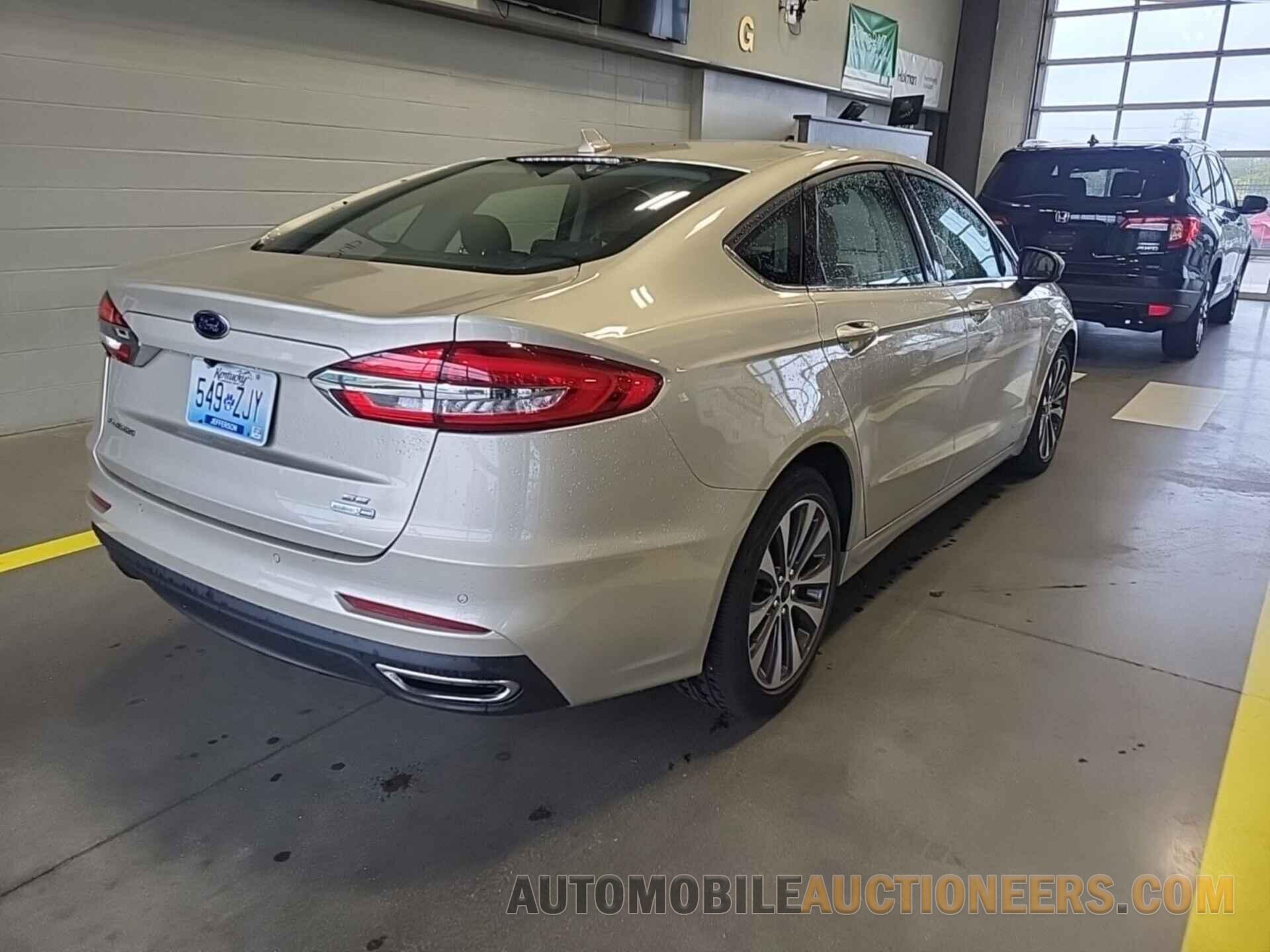 3FA6P0T92KR264264 FORD FUSION 2019