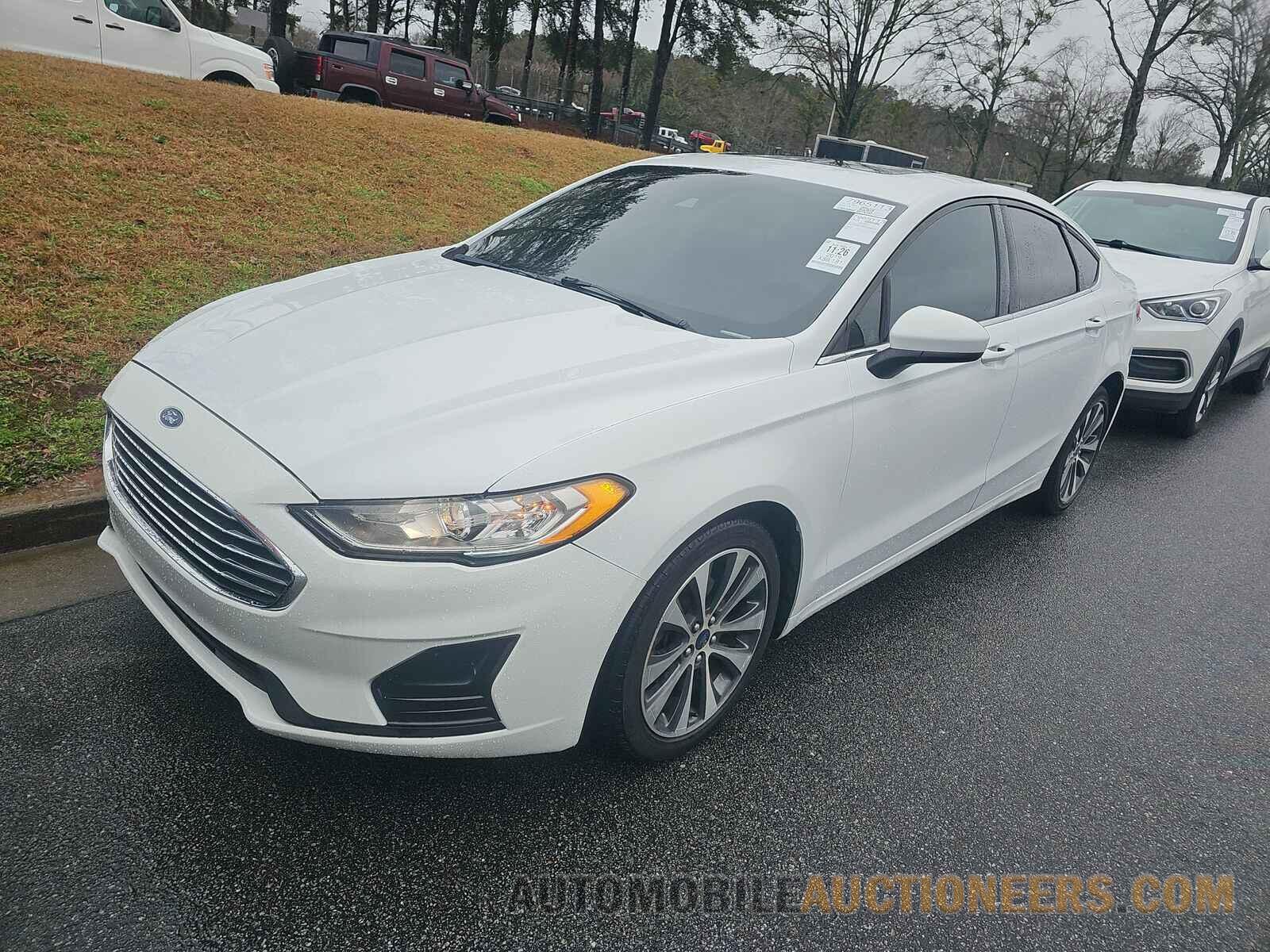 3FA6P0T95KR236913 Ford Fusion 2019