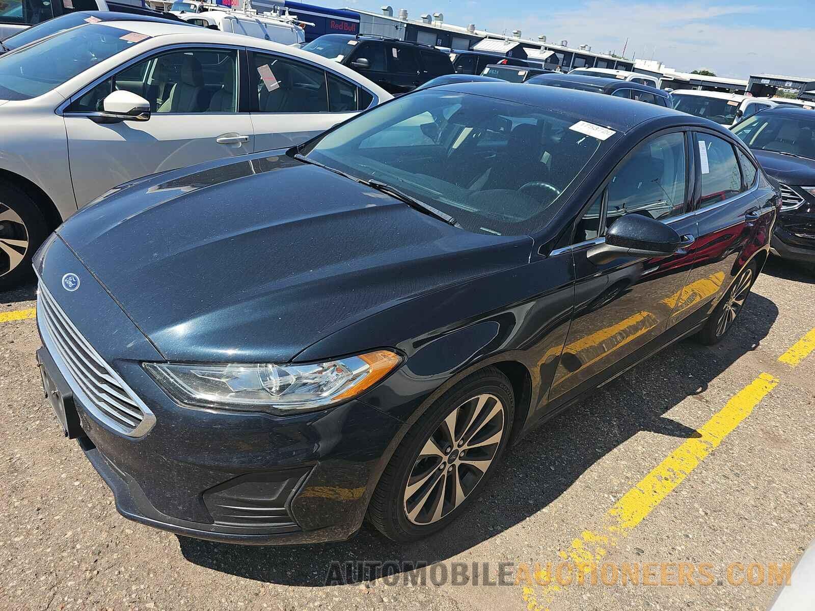 3FA6P0T99LR153891 Ford Fusion 2020