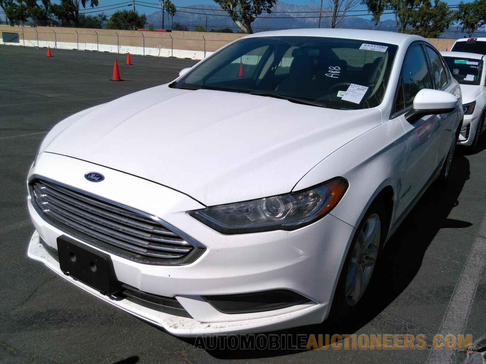 3FA6P0UU8JR122423 Ford Fusion Hybrid 2018