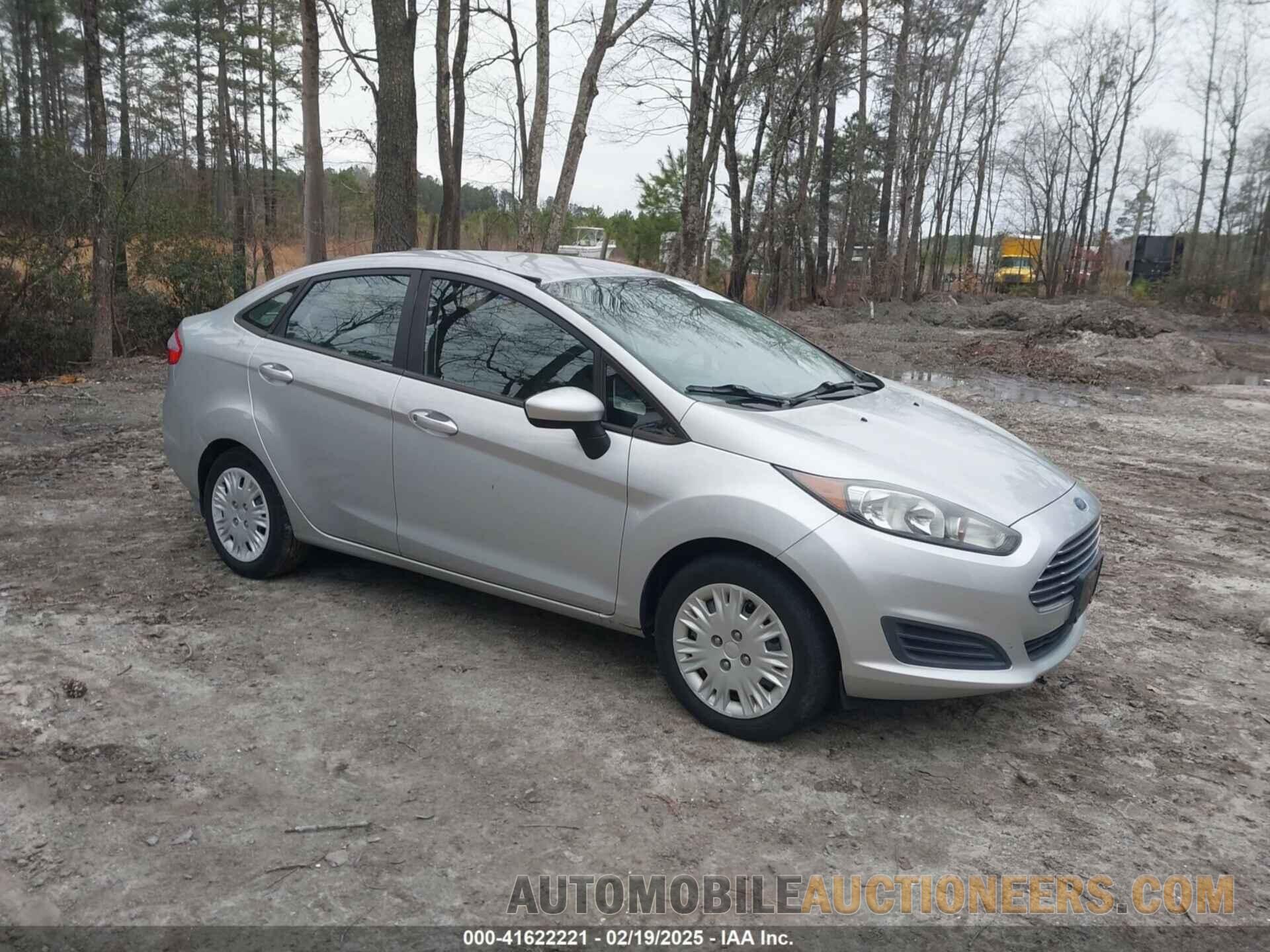 3FADP4AJ8FM104680 FORD FIESTA 2015