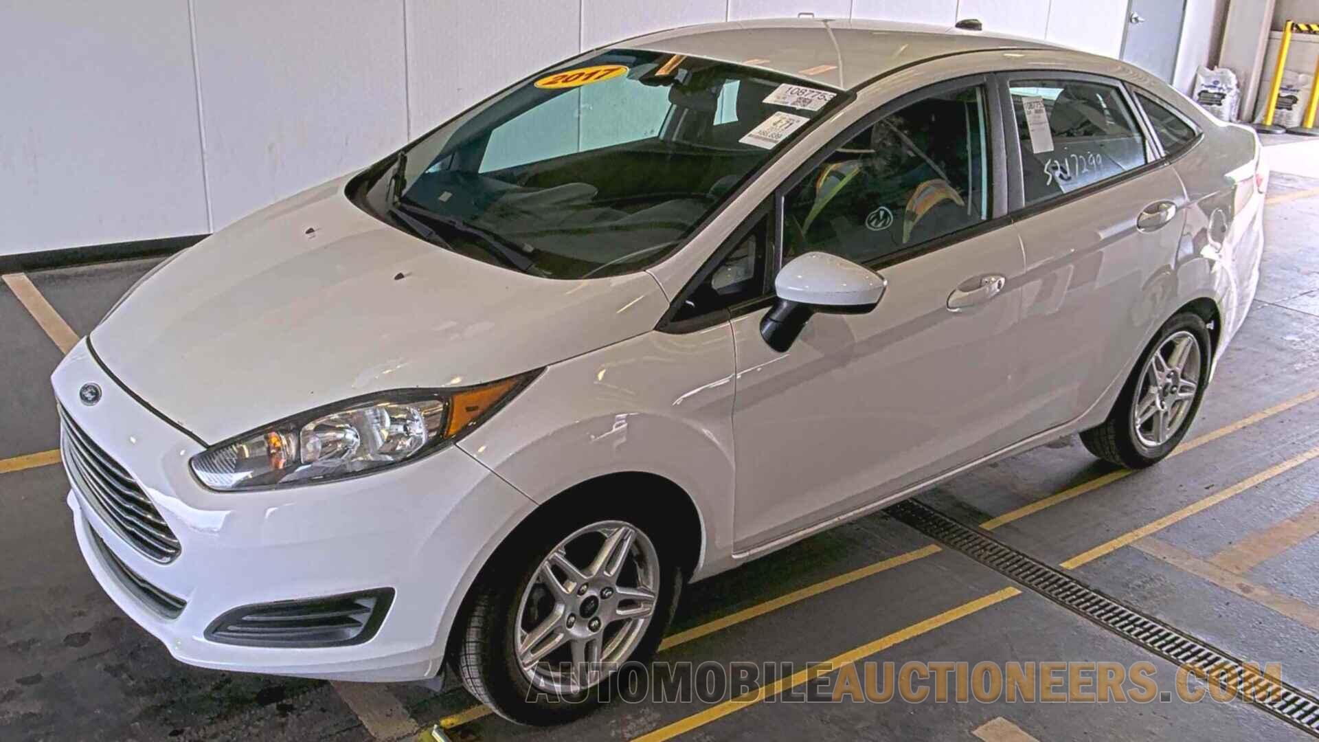 3FADP4BJ0HM140672 Ford Fiesta 2017