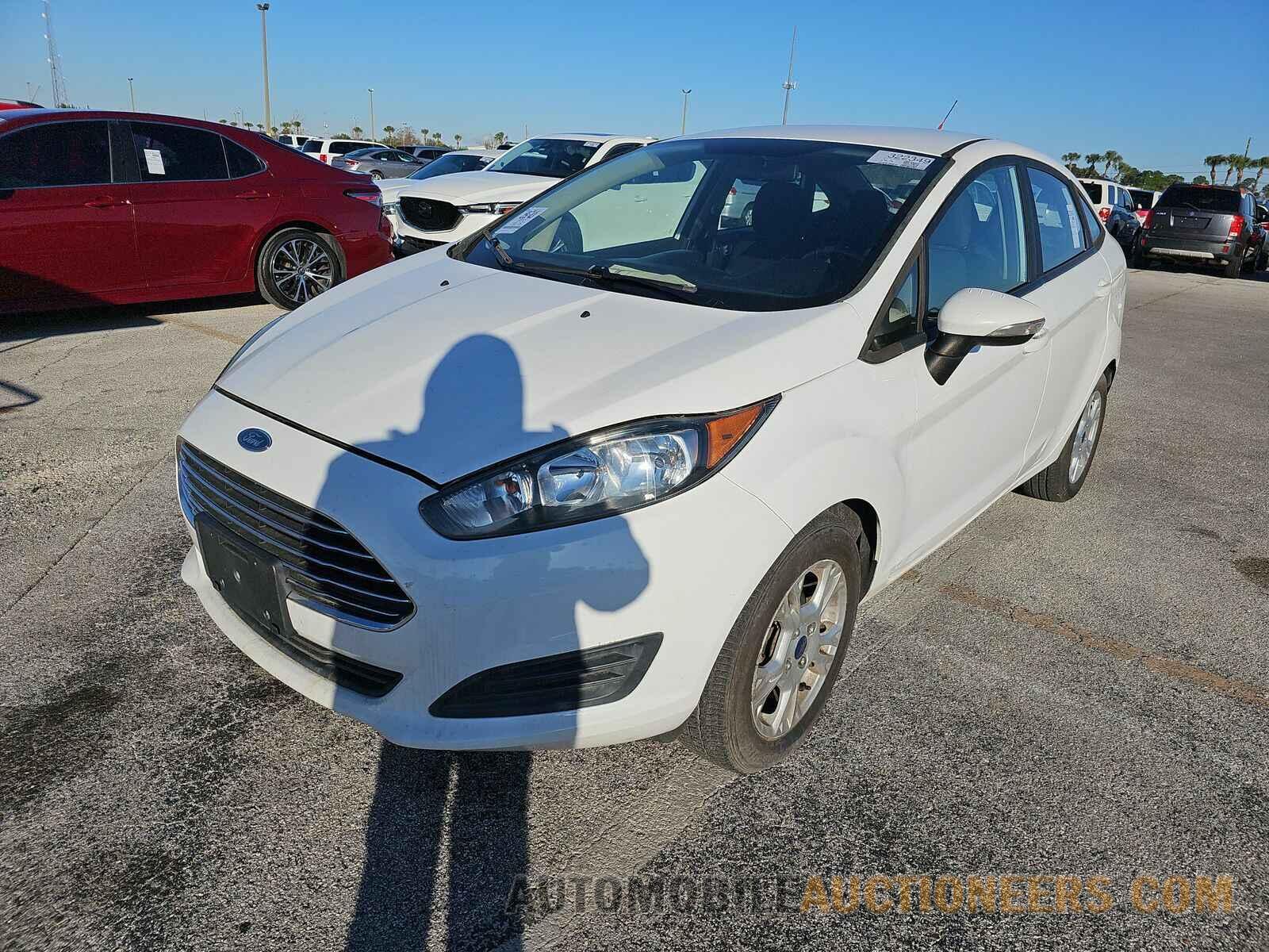 3FADP4BJ5FM157061 Ford Fiesta 2015