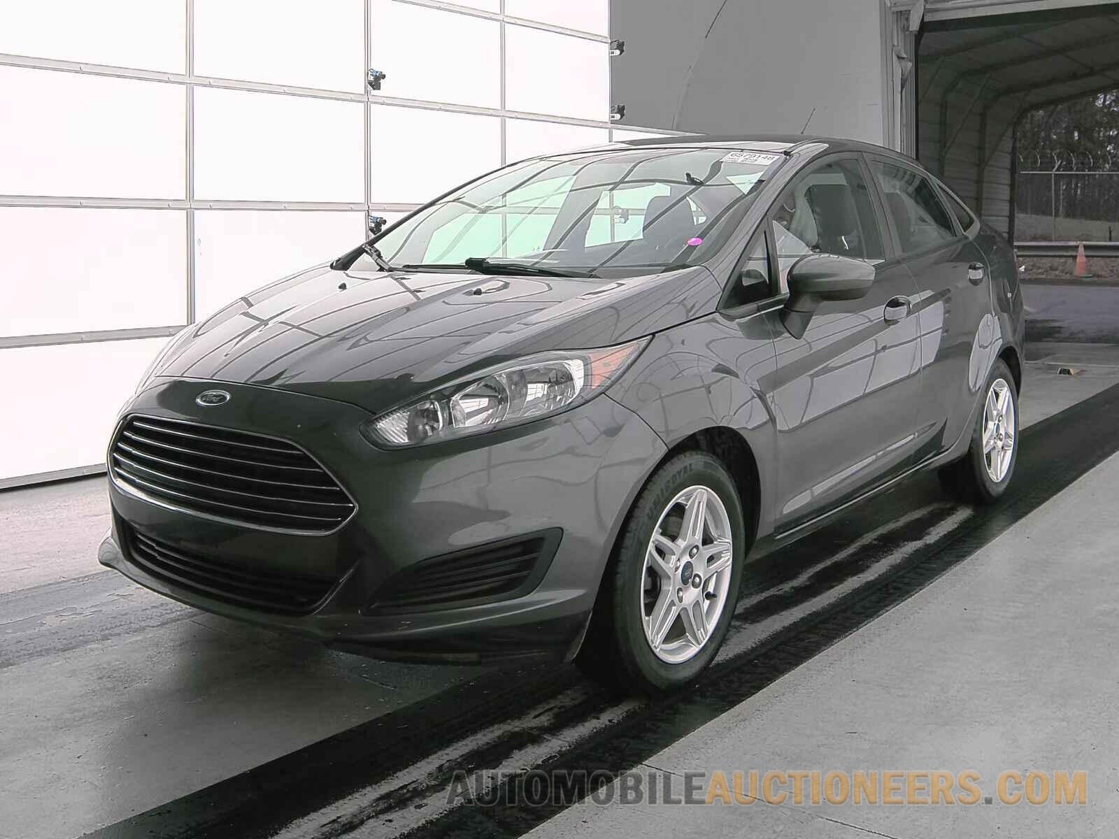 3FADP4BJ5HM122037 Ford Fiesta 2017