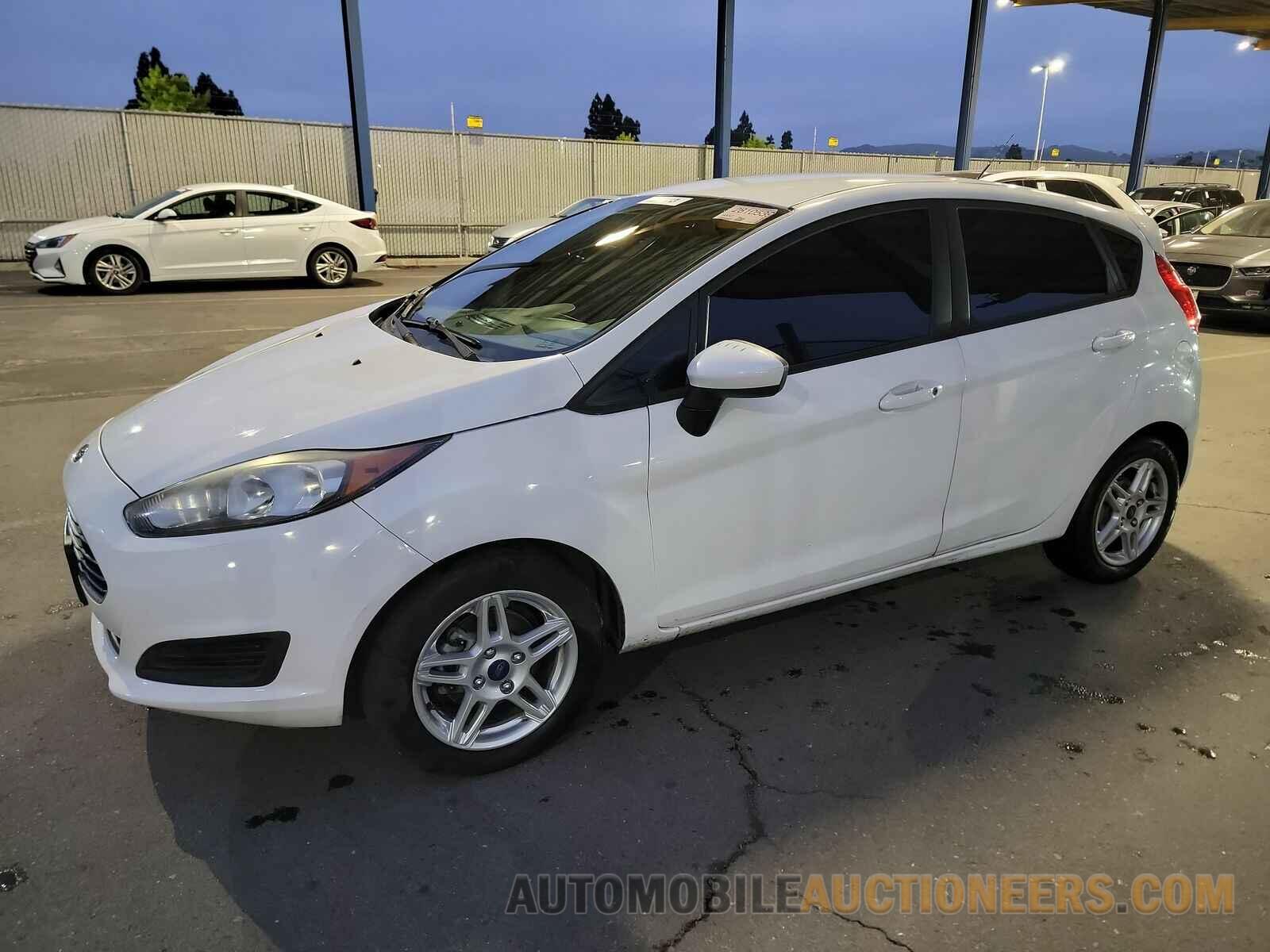 3FADP4EJ6HM135245 Ford Fiesta 2017