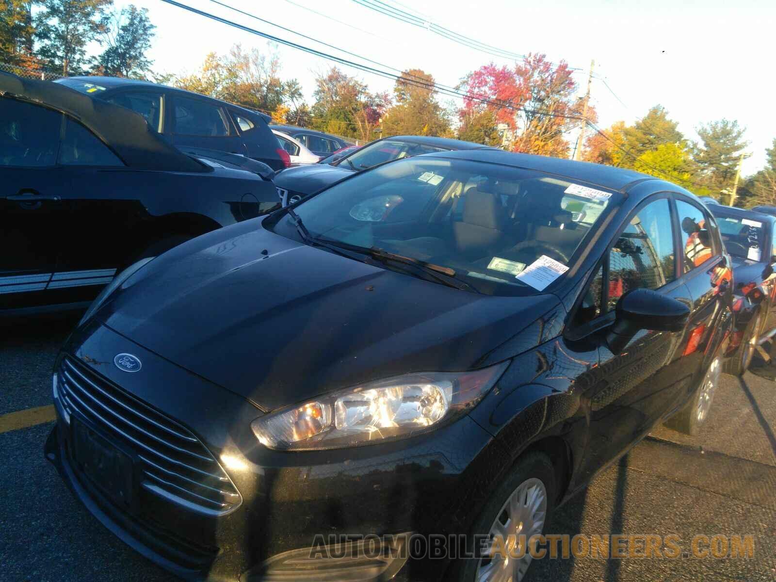 3FADP4TJ4FM157048 Ford Fiesta 2015